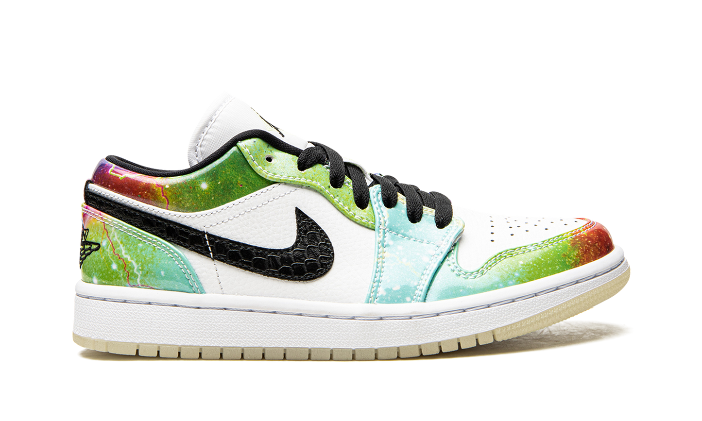 Air Jordan 1 Low WMNS Galaxy CW7310 909