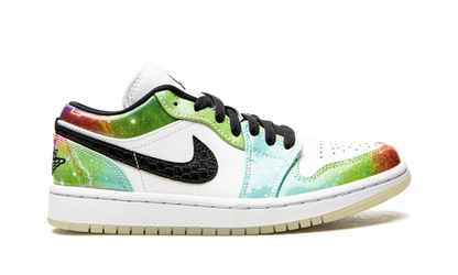Air Jordan 1 Low WMNS Galaxy CW7310 909