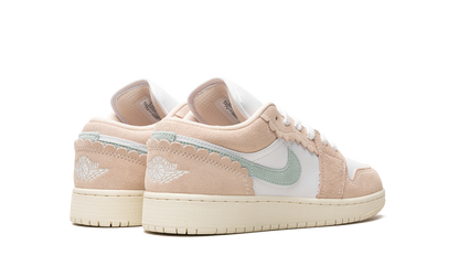 Air Jordan 1 Low SE GS Guava Ice DZ5356 800