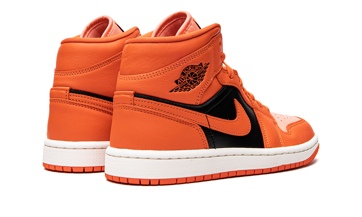 AIR JORDAN 1 MID SE WMNS Orange / Black DM3381 600