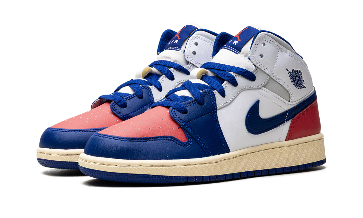 Air Jordan 1 Mid GS Rare Air DQ8423 102
