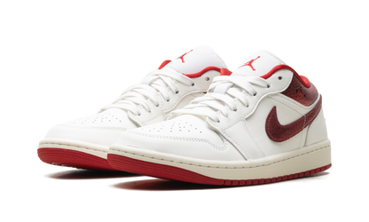 Jordan 1 Low WMNS Ruby HJ9338 106