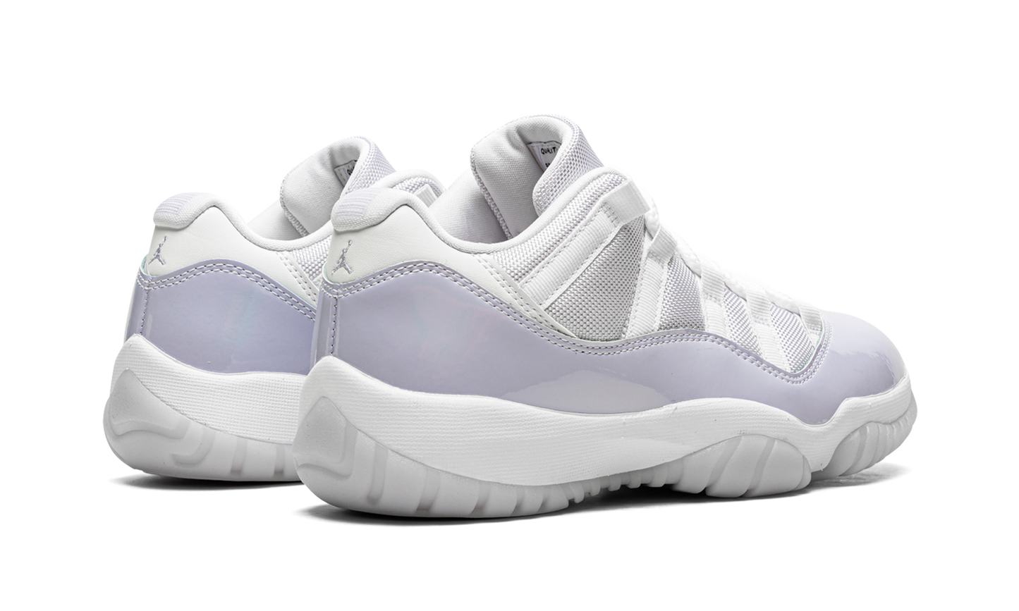 AIR JORDAN 11 LOW WMNS Pure Violet AH7860 101