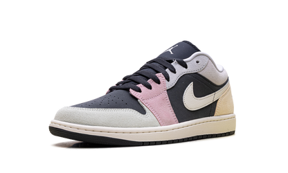 Air Jordan 1 Low SE Black Pastels IB7109 004