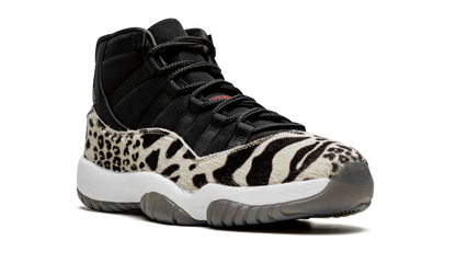 AIR JORDAN 11 WMNS Animal Instinct AR0715 010