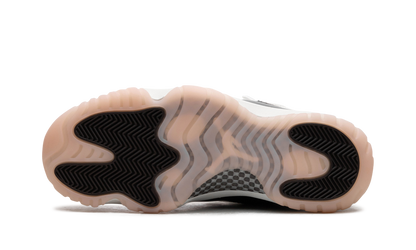 AIR JORDAN 11 WMNS Neapolitan AR0715 101