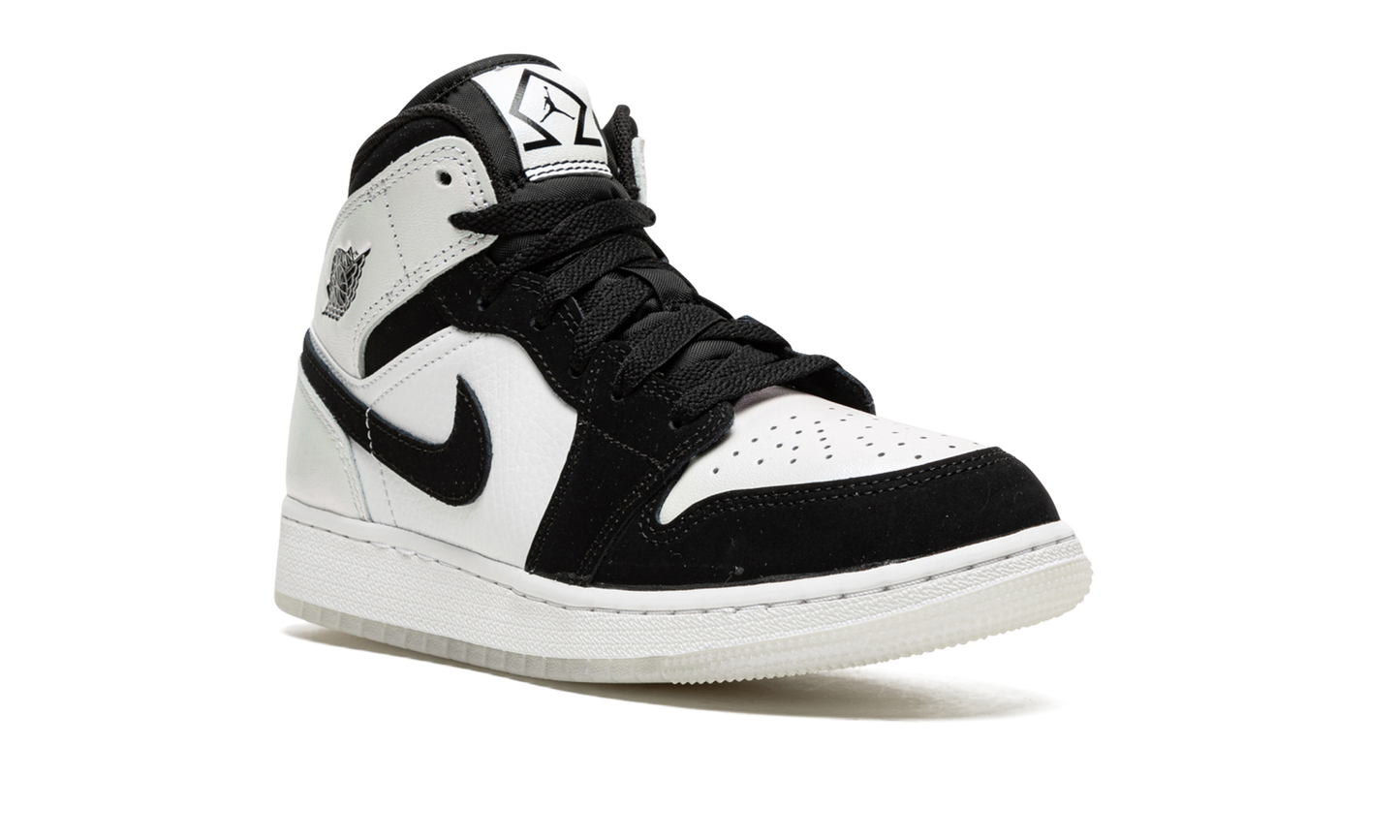 Air Jordan 1 MID SE GS Diamond Shorts DN4321 100