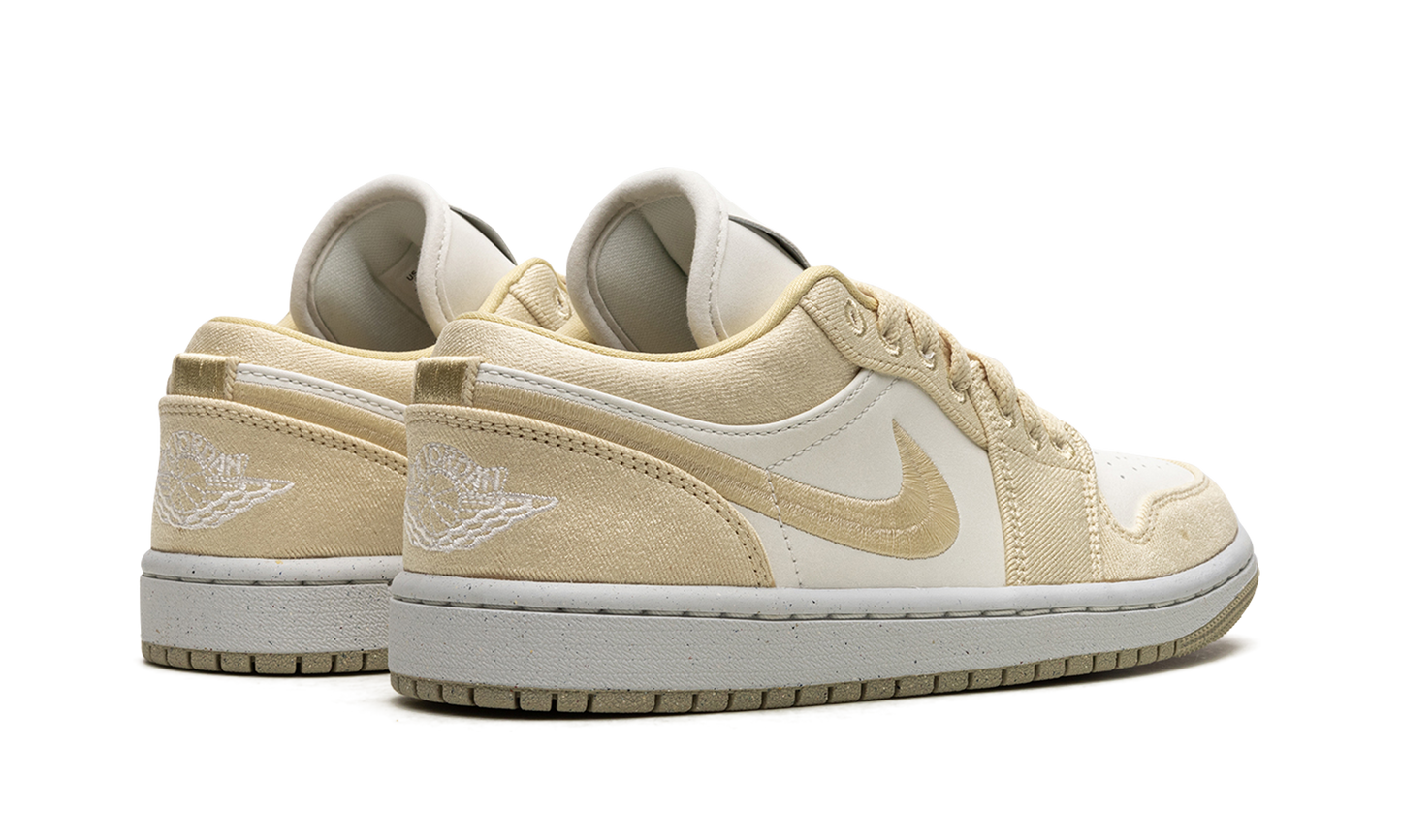 Air Jordan 1 Low WMNS Team Gold / Sail FN3722 701