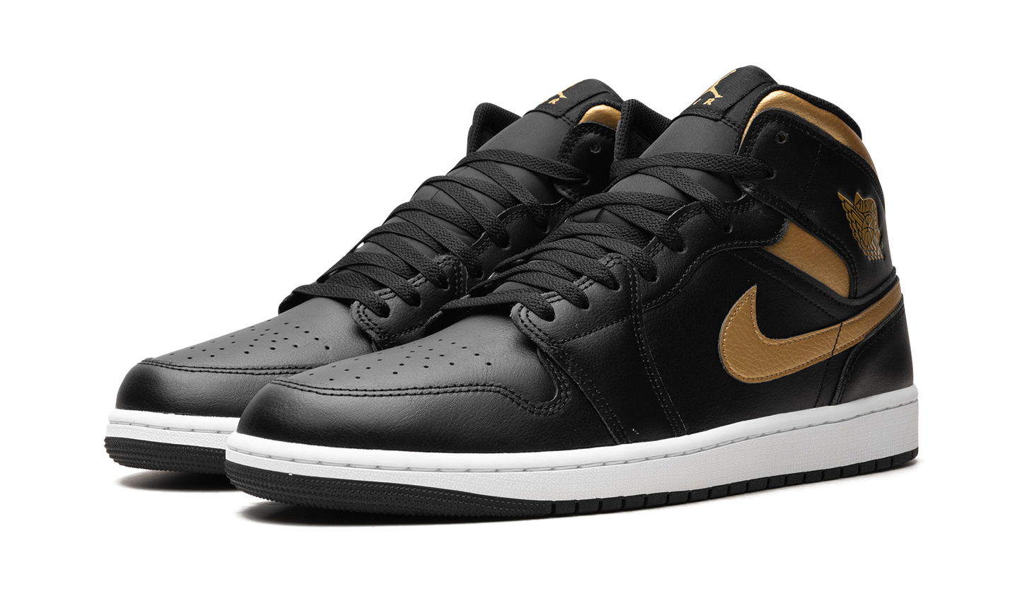 Air Jordan 1 Mid Black DQ8426 071