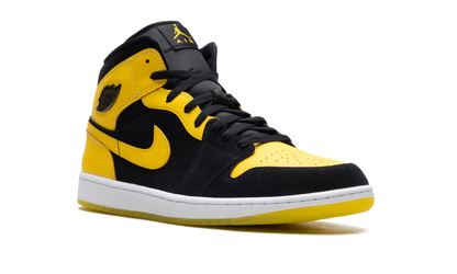 Air Jordan 1 Mid New Love HJ6654 071