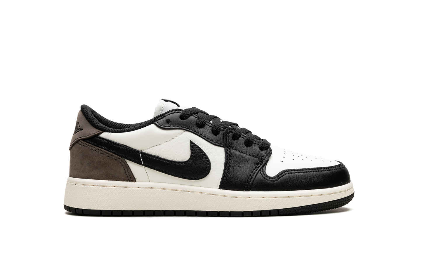 Air Jordan 1 Low OG GS Mocha CZ0858 102