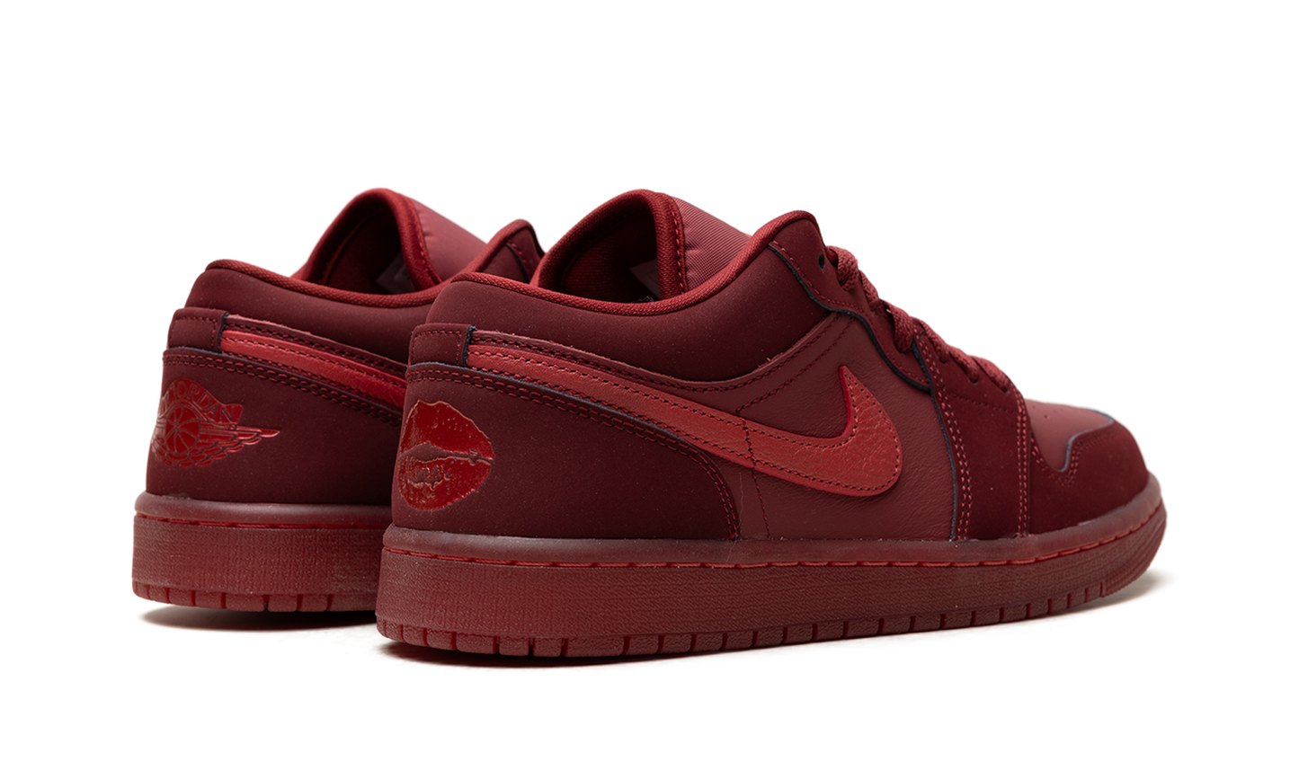 Jordan 1 Low SE WMNS Valentine's Day (2026) IB7012 600
