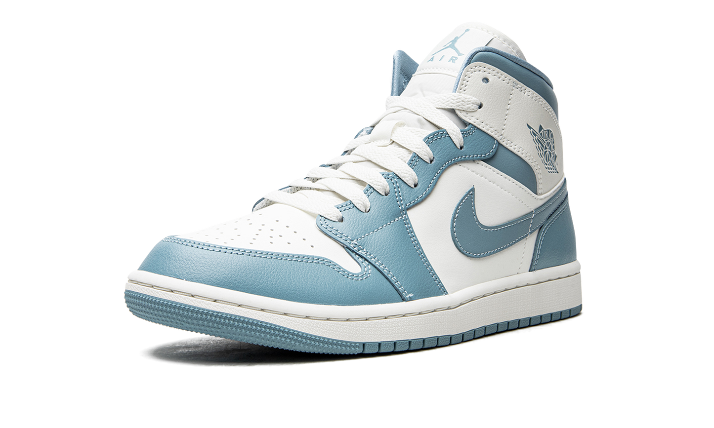 AIR JORDAN 1 MID WMNS UNC BQ6472 141