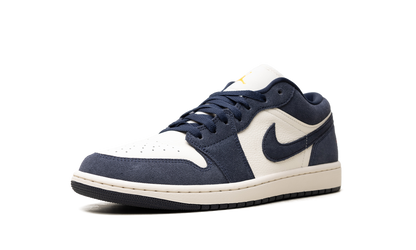 Jordan 1 Low SE Obsidian Suede IO7448 400
