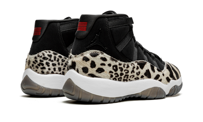AIR JORDAN 11 WMNS Animal Instinct AR0715 010