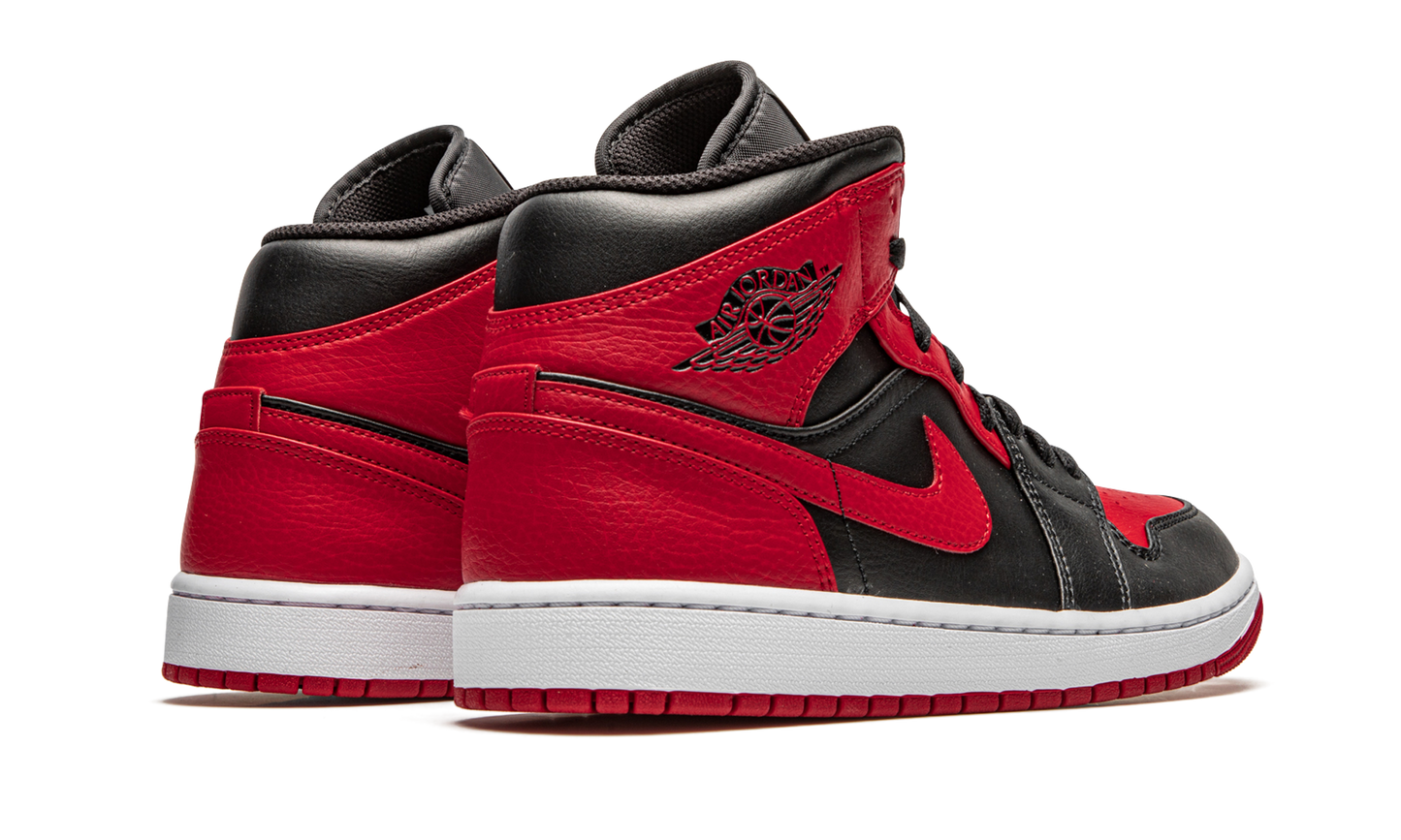 Air Jordan 1 Mid Banned 2020 554724 074