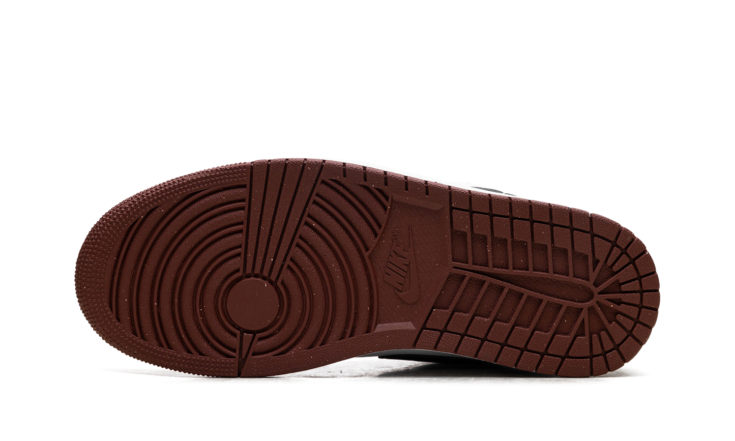 Jordan 1 Low SE Dark Pony HF3148 102