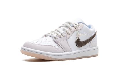 Jordan 1 Low WMNS Coral IB8859 101