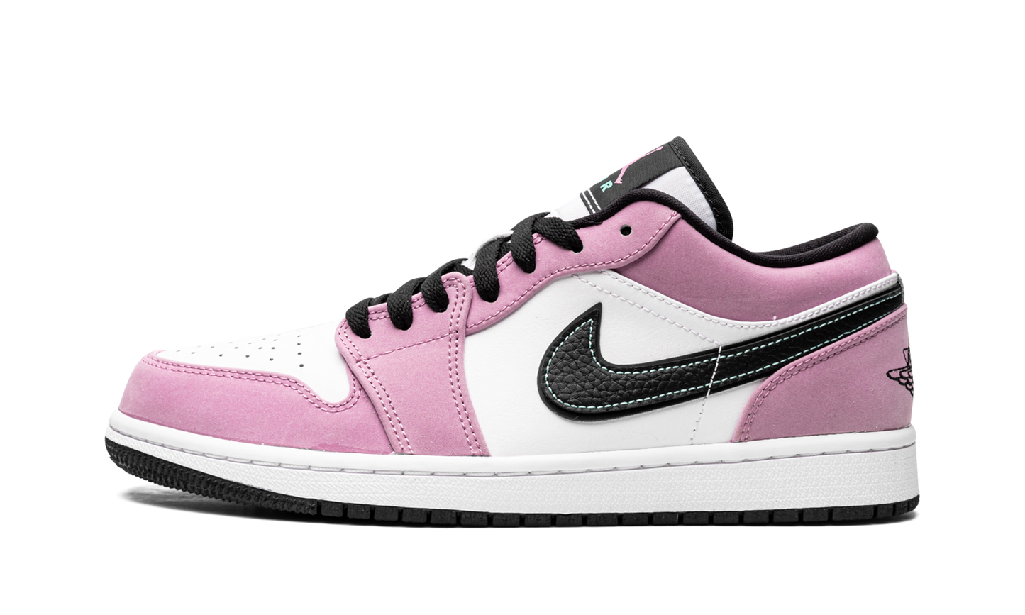 Air Jordan 1 Low SE Violet Shock CK3022 503