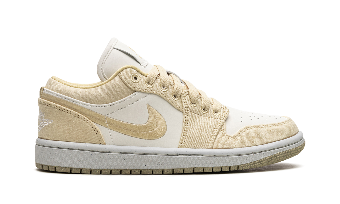 Air Jordan 1 Low WMNS Team Gold / Sail FN3722 701
