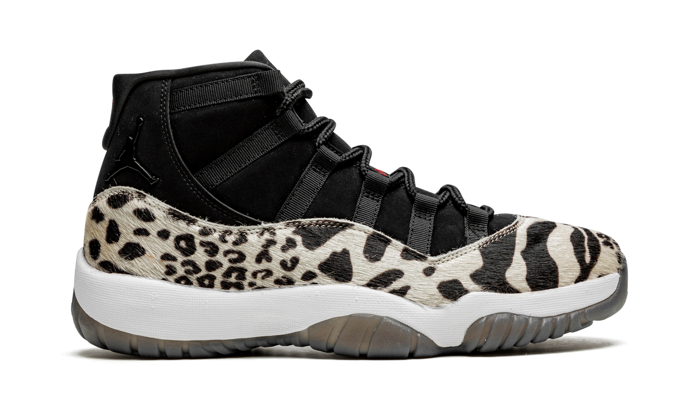 AIR JORDAN 11 WMNS Animal Instinct AR0715 010