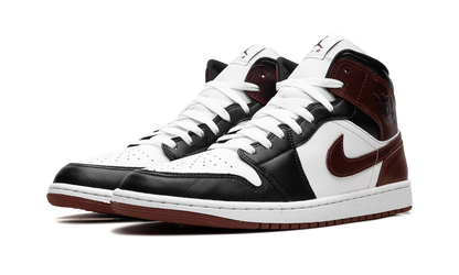 Jordan 1 Mid SE Dark Pony HF3216 102