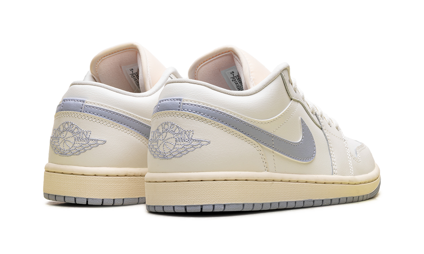 Air Jordan 1 Low WMNS White/Purple DC0774 106