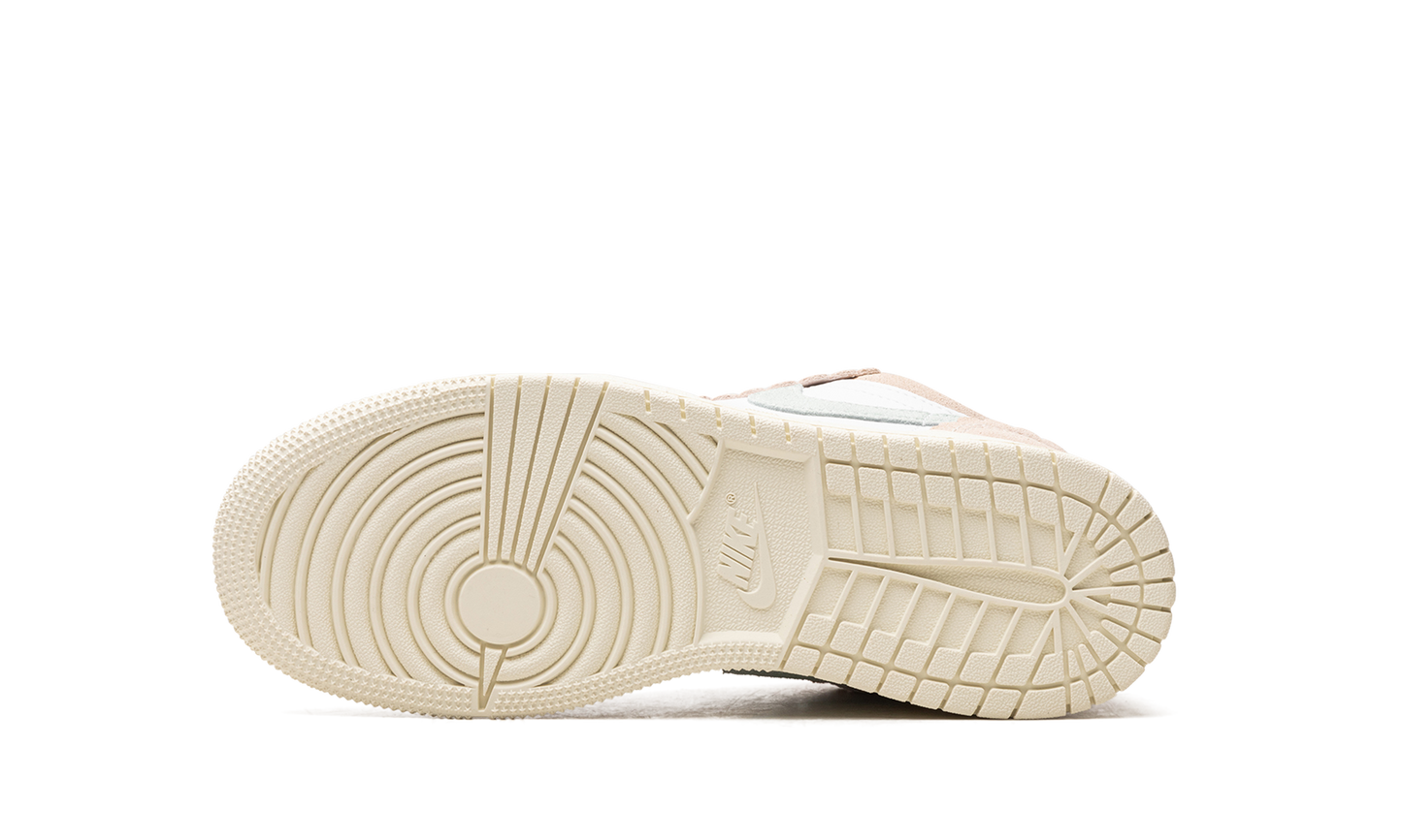 Air Jordan 1 Low SE GS Guava Ice DZ5356 800