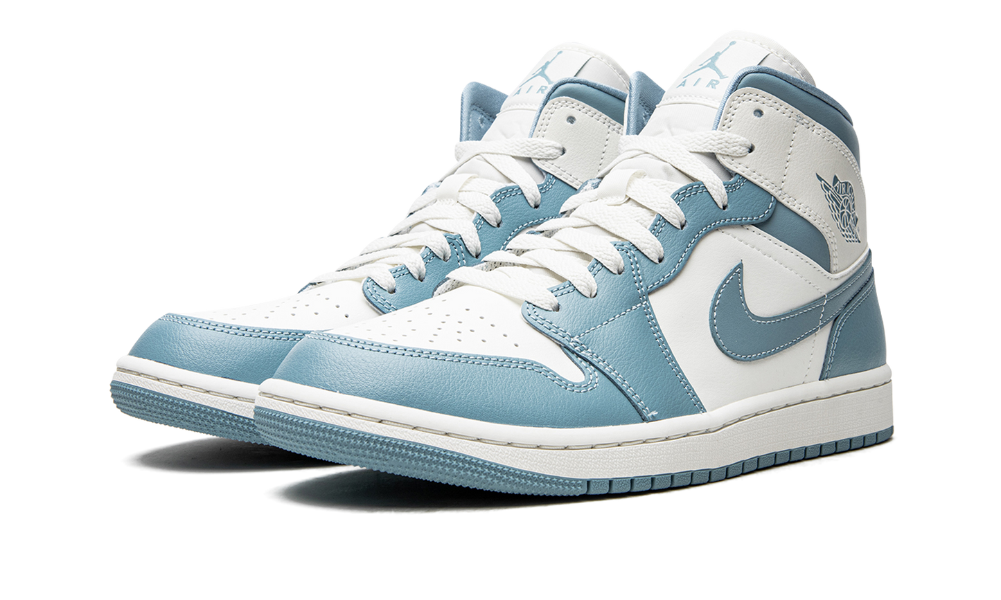 AIR JORDAN 1 MID WMNS UNC BQ6472 141