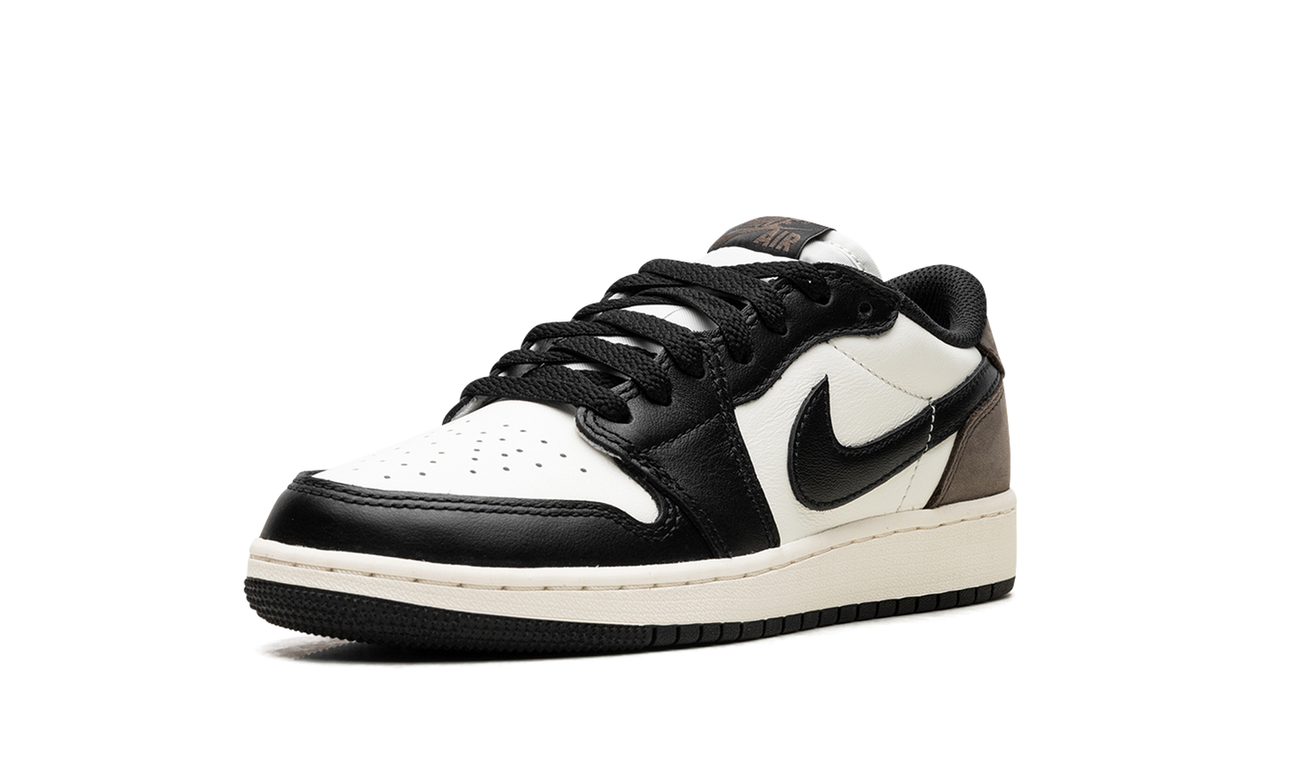 Air Jordan 1 Low OG GS Mocha CZ0858 102