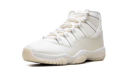Air Jordan 11 WMNS Pearl AR0715 110