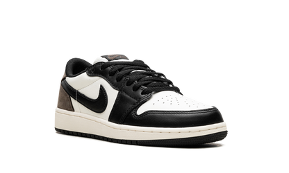 Air Jordan 1 Low OG GS Mocha CZ0858 102