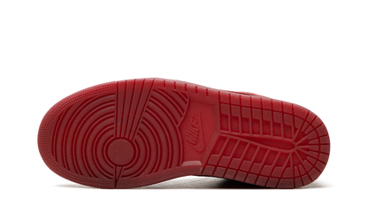 Jordan 1 Low SE WMNS Valentine's Day (2026) IB7012 600