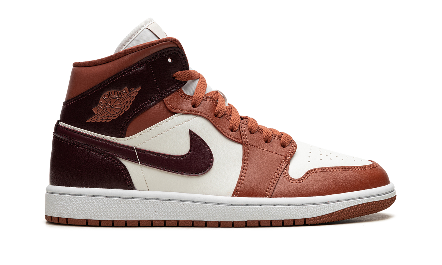 AIR JORDAN 1 MID WMNS Sky J Orange BQ6472 200