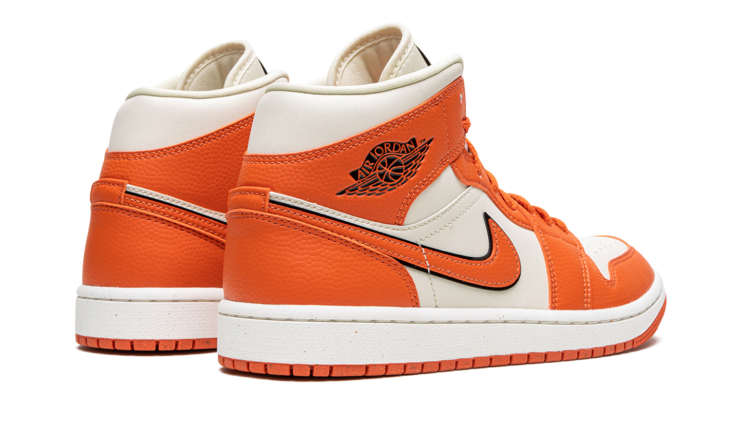 AIR JORDAN 1 MID SE WMNS SPORT SPICE DV1302 100