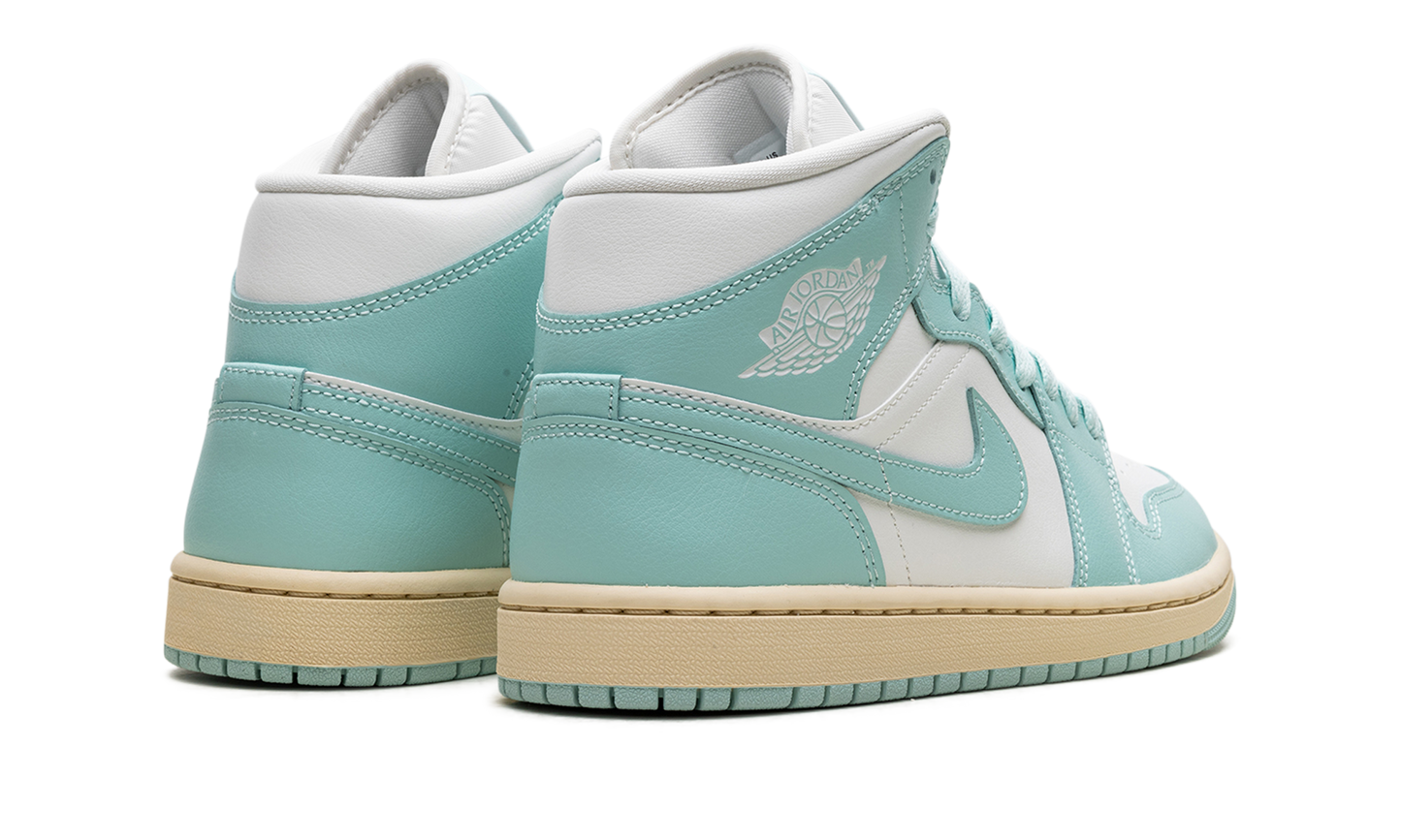 AIR JORDAN 1 MID WMNS LIGHT DEW BQ6472 132