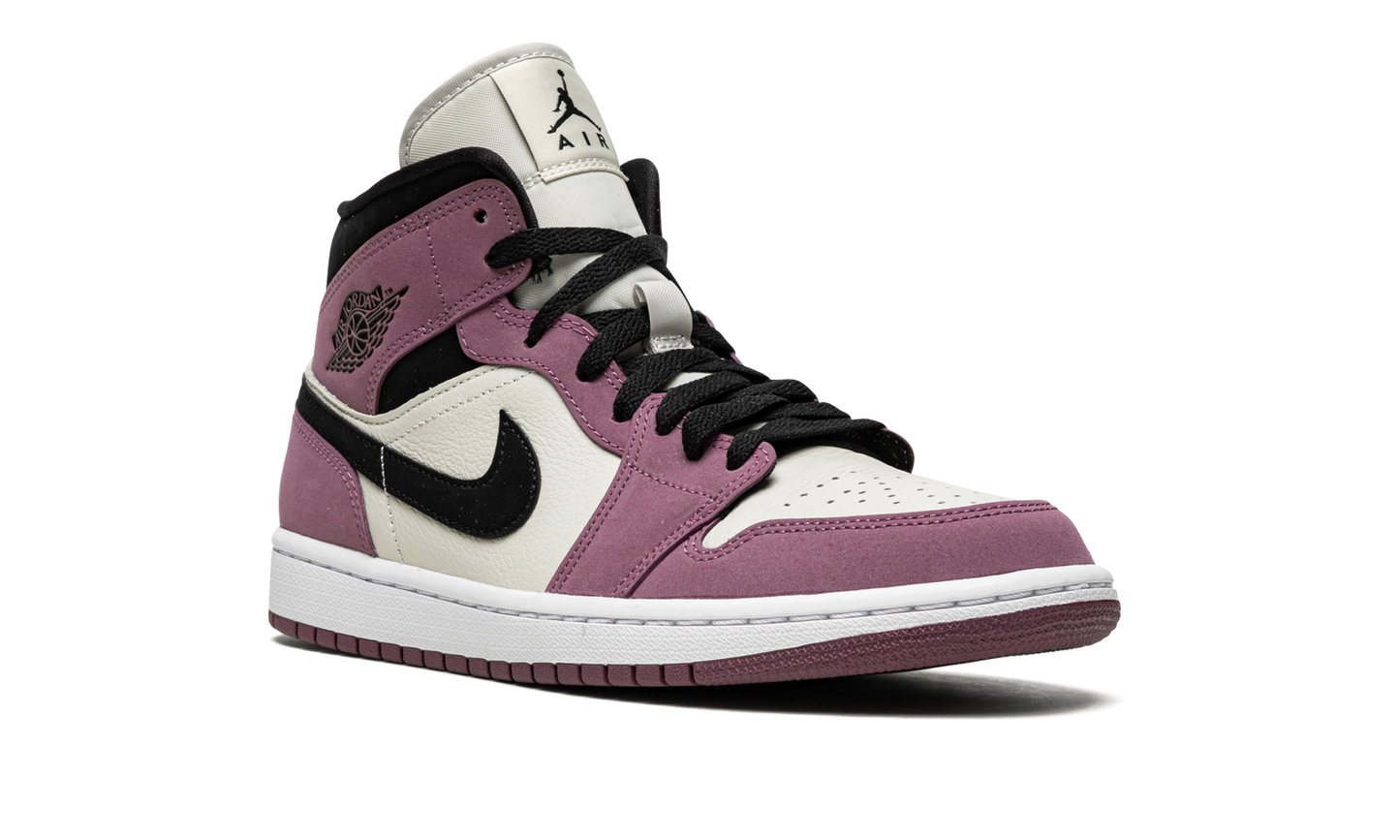 AIR JORDAN 1 MID SE WMNS Berry Pink DC7267 500