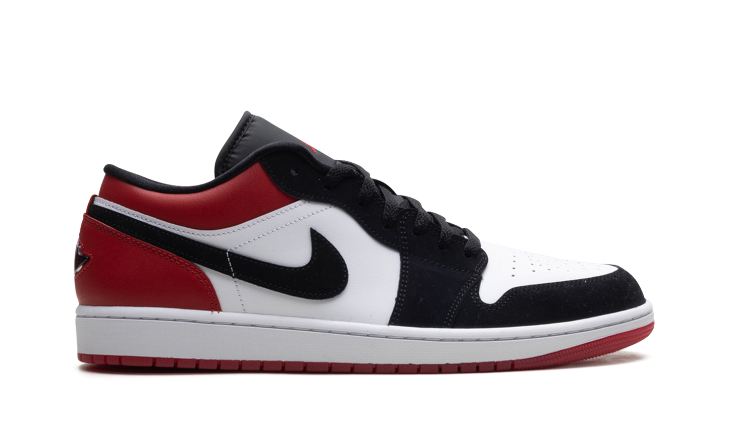 Jordan 1 Low SE Black Toe (2025) IB8971 106