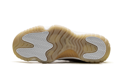 Air Jordan 11 Low WMNS Mother’s Day AH7860 102