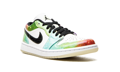 Air Jordan 1 Low WMNS Galaxy CW7310 909