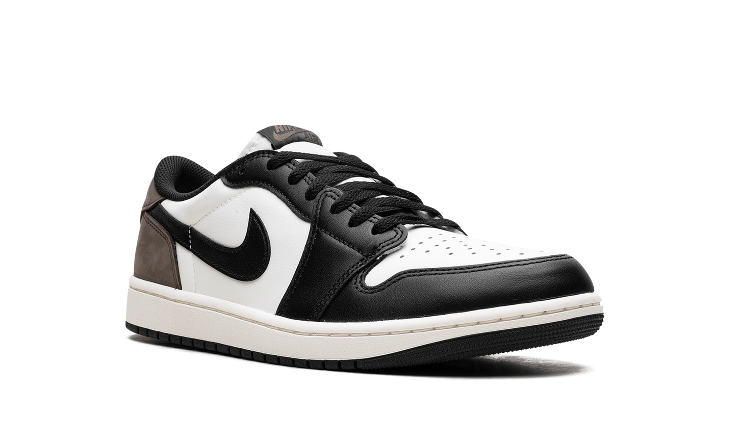 Air Jordan 1 Low OG Mocha CZ0790 102