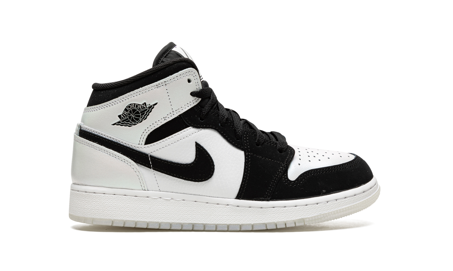 Air Jordan 1 MID SE GS Diamond Shorts DN4321 100