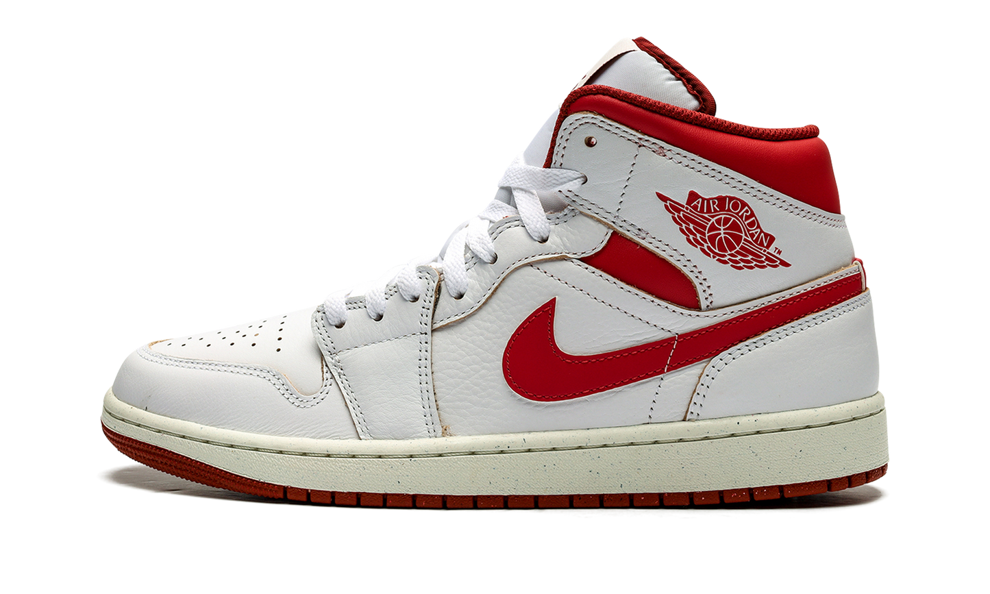 Air Jordan 1 Mid SE Dune Red FJ3458 160