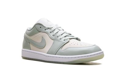 Jordan 1 Low WMNS Seafoam Sail HF4078 100