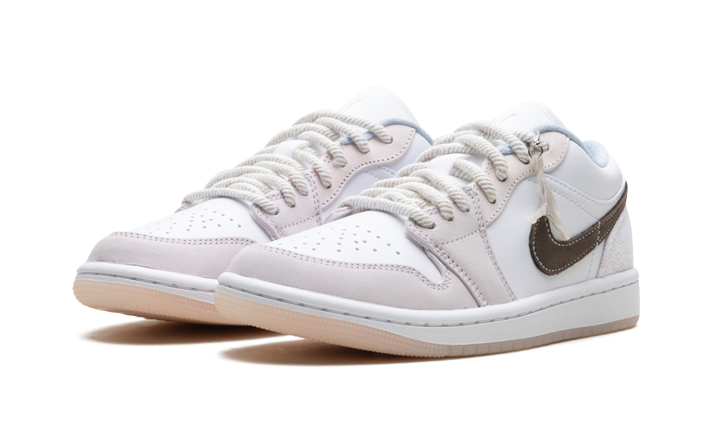 Jordan 1 Low WMNS Coral IB8859 101