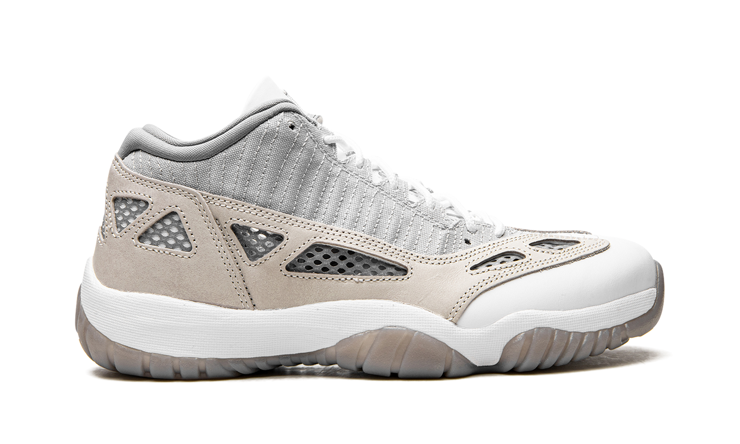 Air Jordan 11 Retro Low IE 'Light Orewood Brown' 919712 102