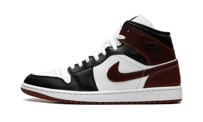 Jordan 1 Mid SE Dark Pony HF3216 102