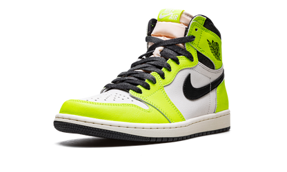 Air Jordan 1 High OG Visionaire 555088 702