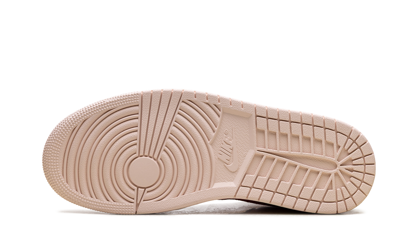 Air Jordan 1 Low WMNS Strawberry MIlkshake IB8156 133