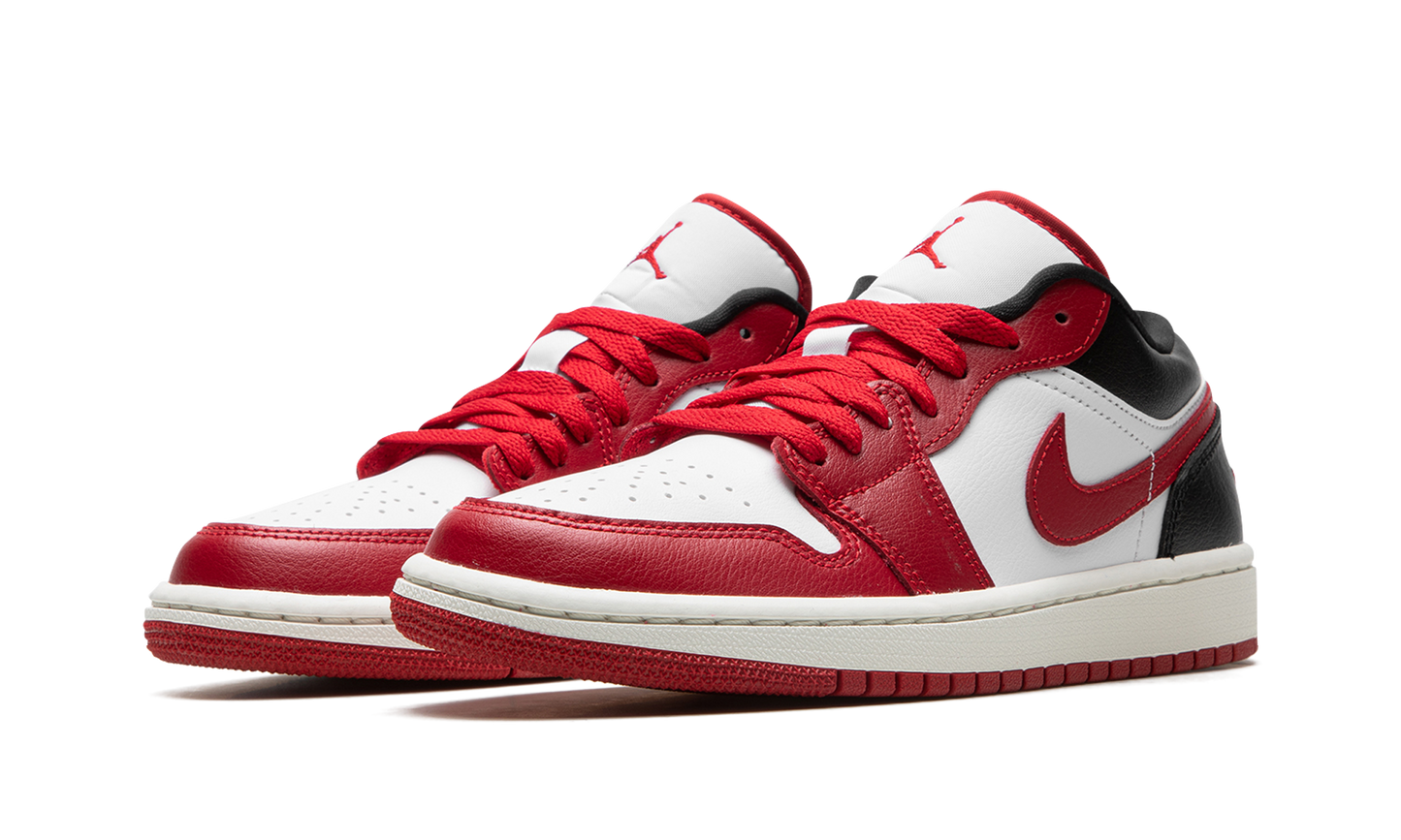 AIR JORDAN 1 LO WMNS Reverse Black Toe DC0774 160